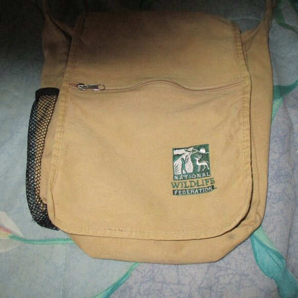 national widlife federation carry bag tan with long adjustable handle used once - Picture 1 of 5